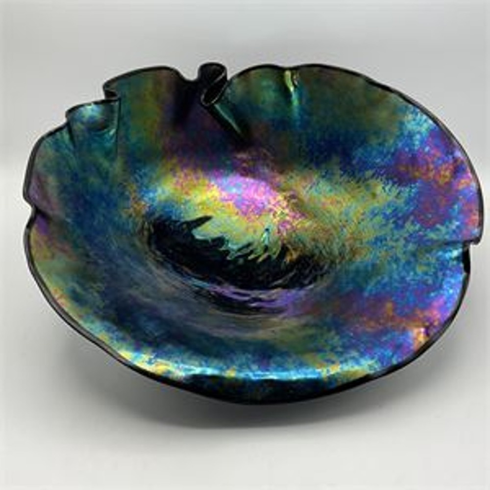 Robert Sharp 1994 Hand Blown Studio Art Glass Iridescent Ruffled Bowl Decor